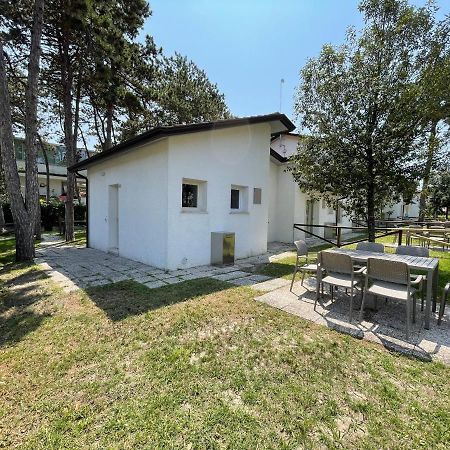 Ville Pinetine Бибионе Экстерьер фото